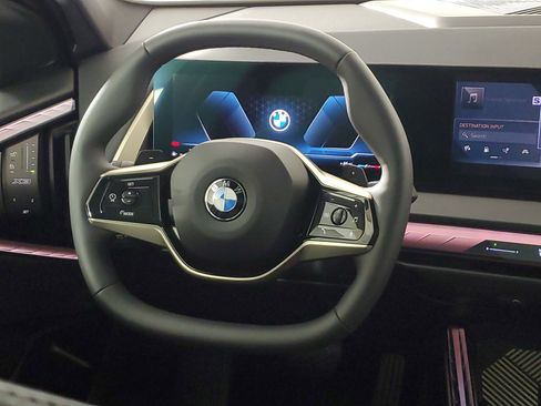 Used 2025 BMW X3 xDrive30i w/ Convenience Package image 12