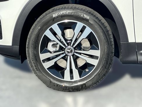 New 2026 Mercedes-Benz GLB 250 image 12