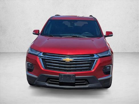 Used 2023 Chevrolet Traverse LT w/ LPO, Floor Liner Package AWD/4WD image 2