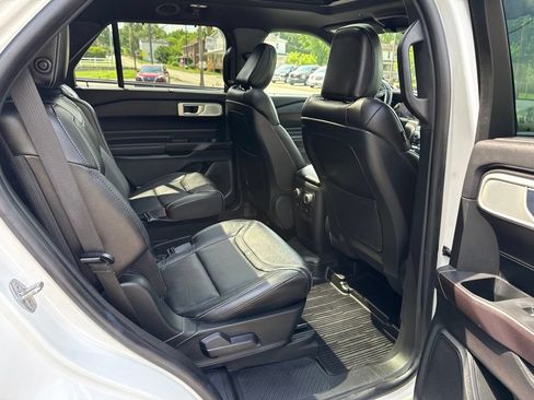 Used 2020 Ford Explorer ST w/ Premium Technology Package AWD/4WD image 29