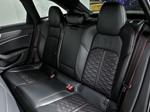 Used 2022 Audi RS 6 image 24