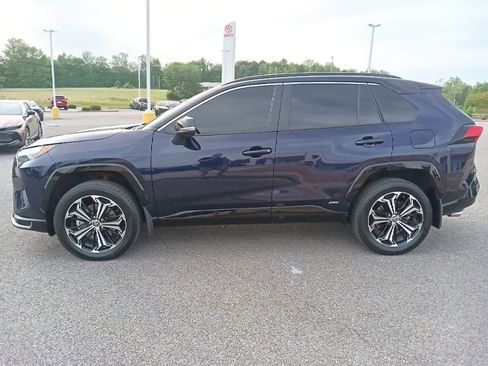 Used 2025 Toyota RAV4 XSE w/ Weather Package AWD/4WD image 6