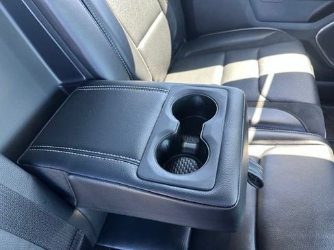 Used 2023 RAM 1500 Laramie AWD/4WD image 31