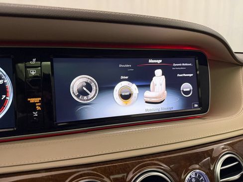 Used 2015 Mercedes-Benz S 550 4MATIC Sedan image 24