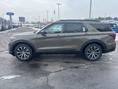 New 2026 Ford Explorer ST-Line w/ Premium Package