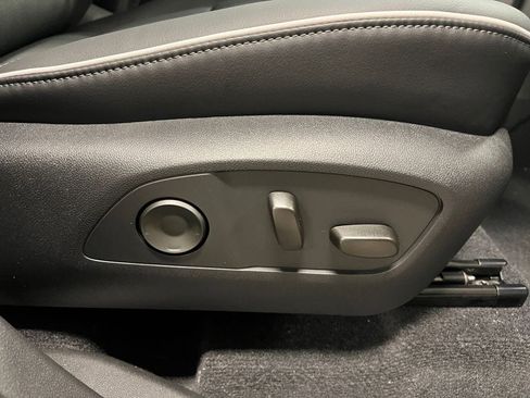 New 2026 Buick Enclave Preferred w/ Power Package image 22