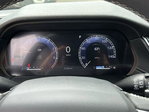 Used 2024 Jeep Grand Cherokee L Altitude AWD/4WD image 16