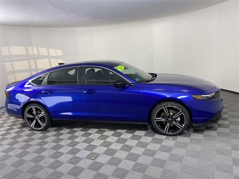 Used 2023 Honda Accord Sport image 10
