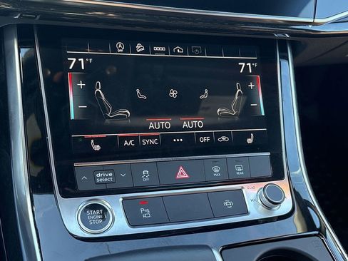 Used 2021 Audi Q7 3.0T Premium Plus image 19
