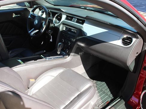 Used 2013 Ford Mustang GT Premium w/ Security Pkg image 11
