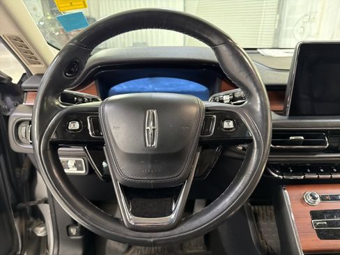 Used 2022 Lincoln Aviator Reserve w/ Elements Package Plus image 17