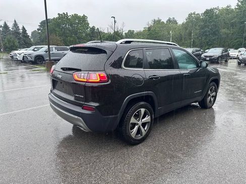 Used 2021 Jeep Cherokee Limited AWD/4WD image 3