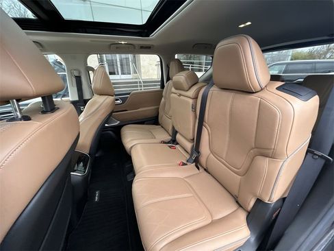 Certified 2025 INFINITI QX80 Sensory image 23