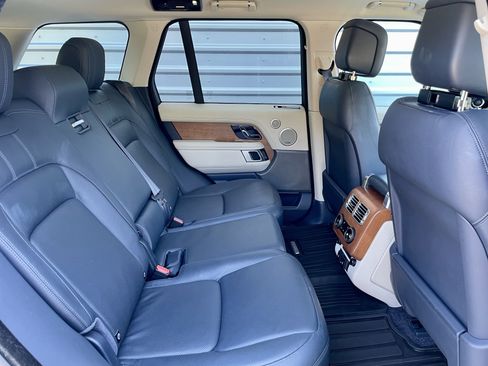 Used 2019 Land Rover Range Rover Supercharged AWD/4WD image 31