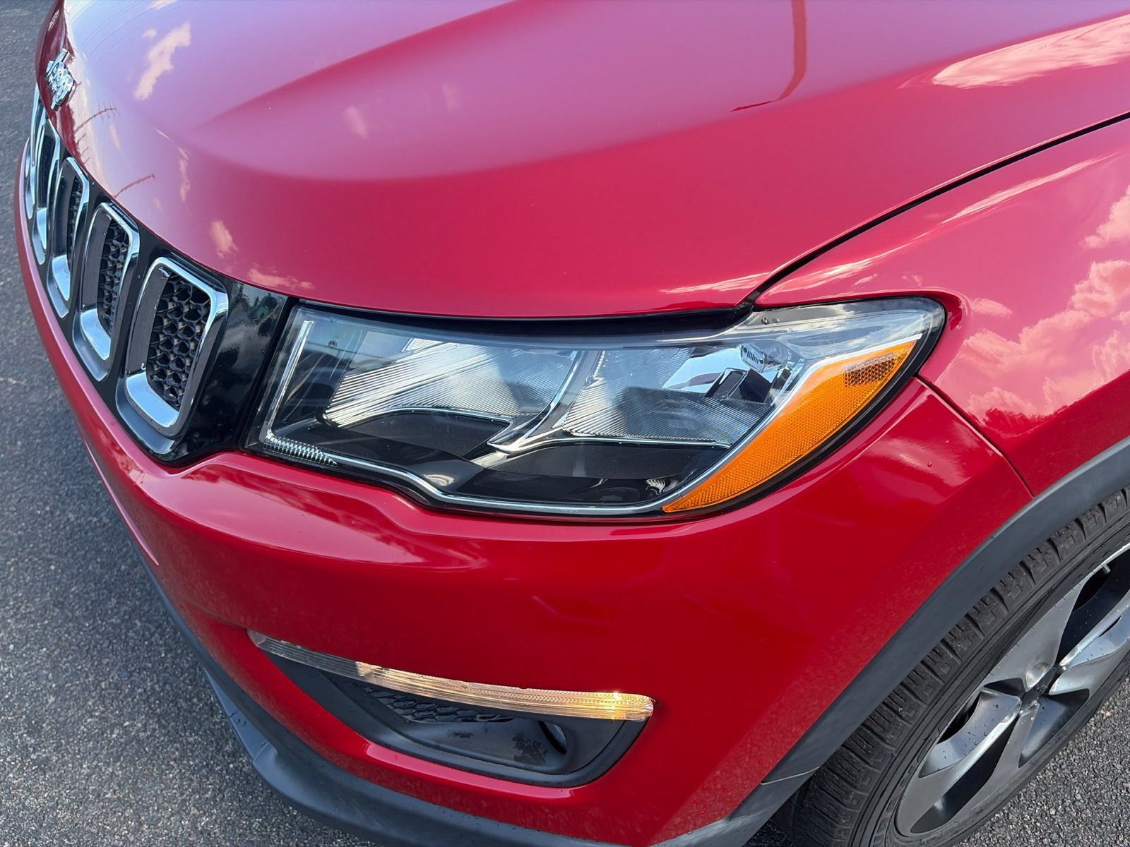 Used 2018 Jeep Compass Latitude w/ Popular Equipment Group FWD image 61