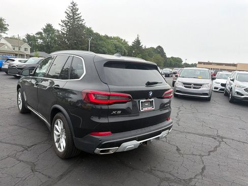 Used 2022 BMW X5 xDrive40i w/ Executive Package AWD/4WD image 8