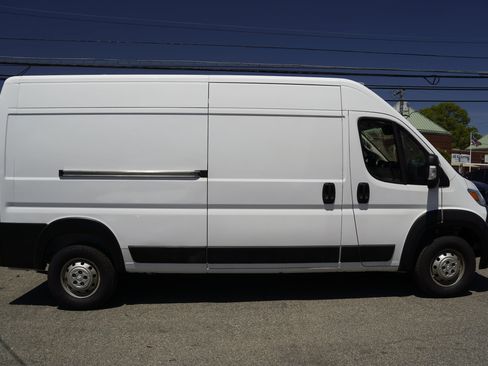 Used 2023 RAM ProMaster 2500 FWD image 7