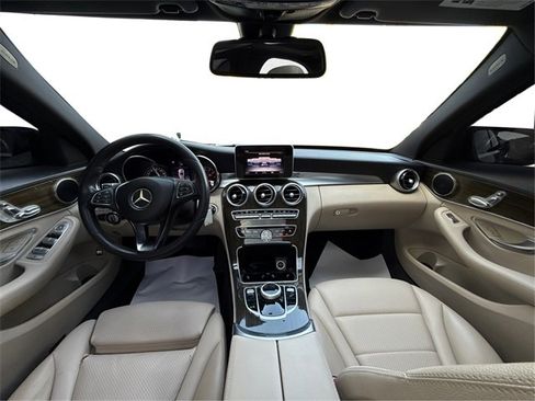 Used 2018 Mercedes-Benz C 300 Sedan image 31