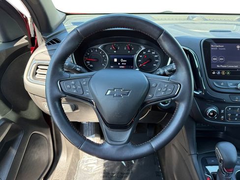 Used 2022 Chevrolet Equinox RS w/ RS Leather Package image 12