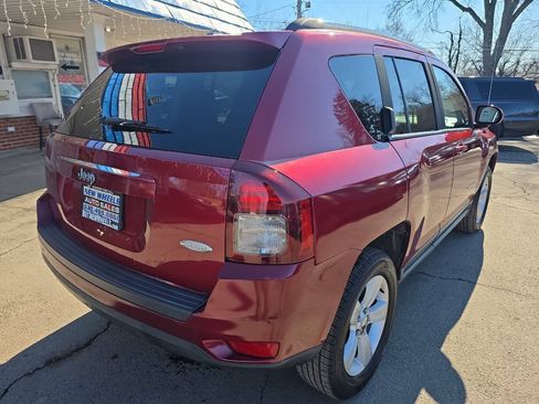 Used 2014 Jeep Compass Latitude FWD image 19