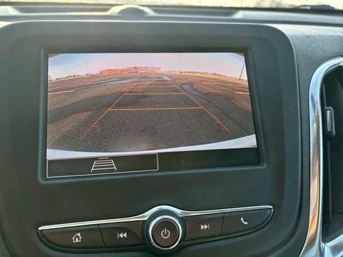 Used 2024 Chevrolet Equinox LT image 22