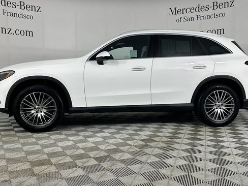 Certified 2026 Mercedes-Benz GLC 300 image 8