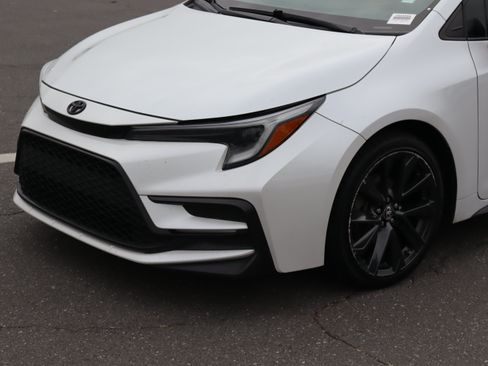 Used 2023 Toyota Corolla XSE FWD image 6
