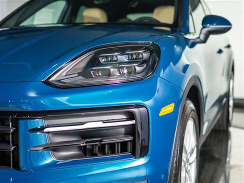 New 2026 Porsche Cayenne Coupe image 11