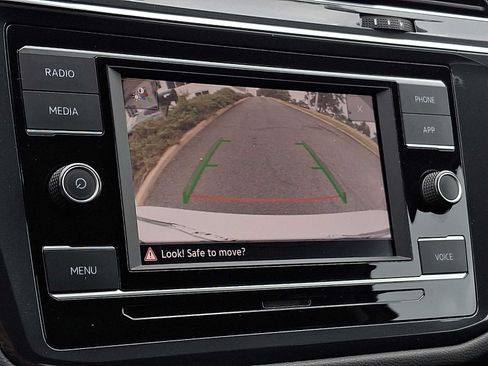 Used 2022 Volkswagen Tiguan S AWD/4WD image 14
