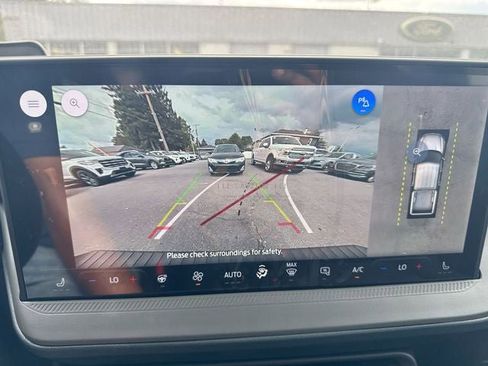 New 2025 Ford Maverick Lariat w/ Black Appearance Package image 17