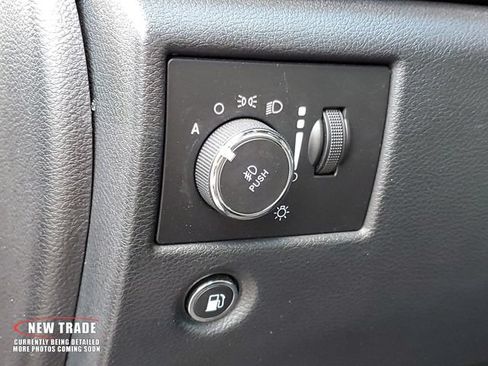 Used 2020 Jeep Grand Cherokee Limited AWD/4WD image 24