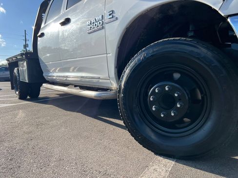 Used 2018 RAM 3500 Tradesman w/ Chrome Appearance Group AWD/4WD image 32