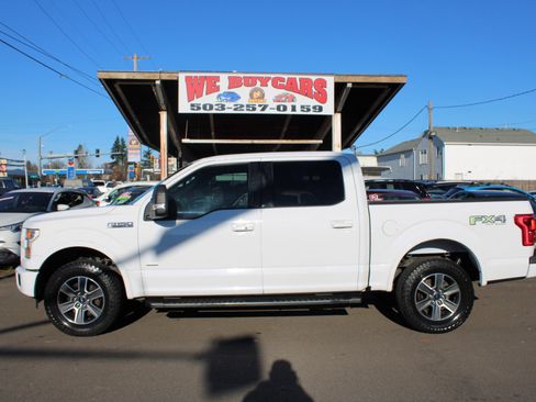 Used 2015 Ford F150 Lariat w/ Equipment Group 502A Luxury image 3