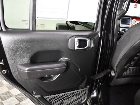 Used 2020 Jeep Gladiator Rubicon w/ LED Lighting Group AWD/4WD image 48
