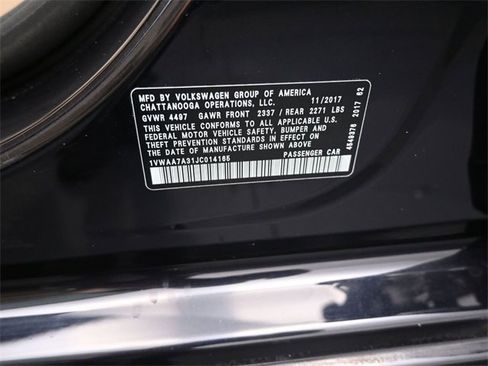 Used 2018 Volkswagen Passat 2.0T image 18