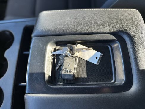 Used 2018 Chevrolet Silverado 1500 LT w/ All Star Edition image 31