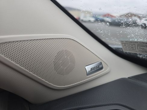 Used 2023 Nissan Pathfinder Platinum image 31