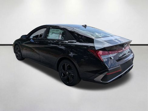 New 2026 Hyundai Elantra SEL Sport Premium FWD image 6