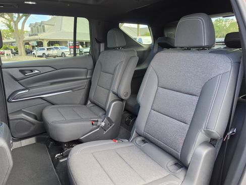 New 2027 Chevrolet Traverse LT w/ Sun and Wheel Package AWD/4WD image 23