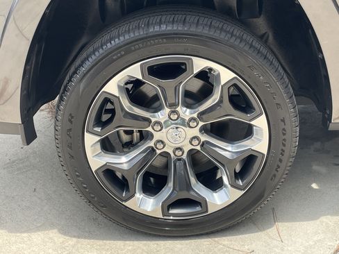 Used 2021 RAM 1500 Limited AWD/4WD image 38