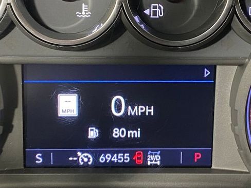 Used 2021 Chevrolet Silverado 1500 LTZ w/ LTZ Premium Package image 17