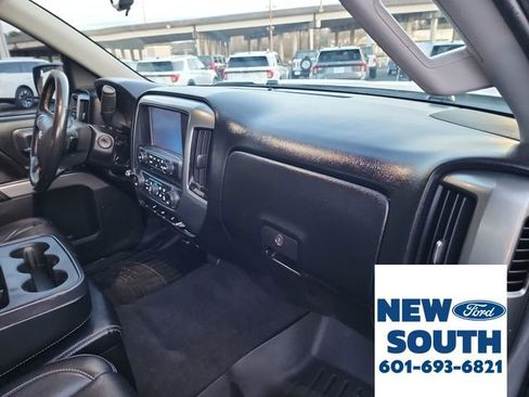 Used 2018 Chevrolet Silverado 1500 LT w/ All Star Edition image 16