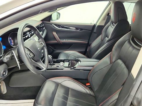 Used 2017 Maserati Quattroporte S GranSport Q4 AWD/4WD image 19