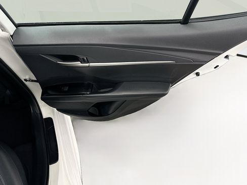 Used 2025 Toyota Camry SE w/ Multimedia Upgrade Package image 31