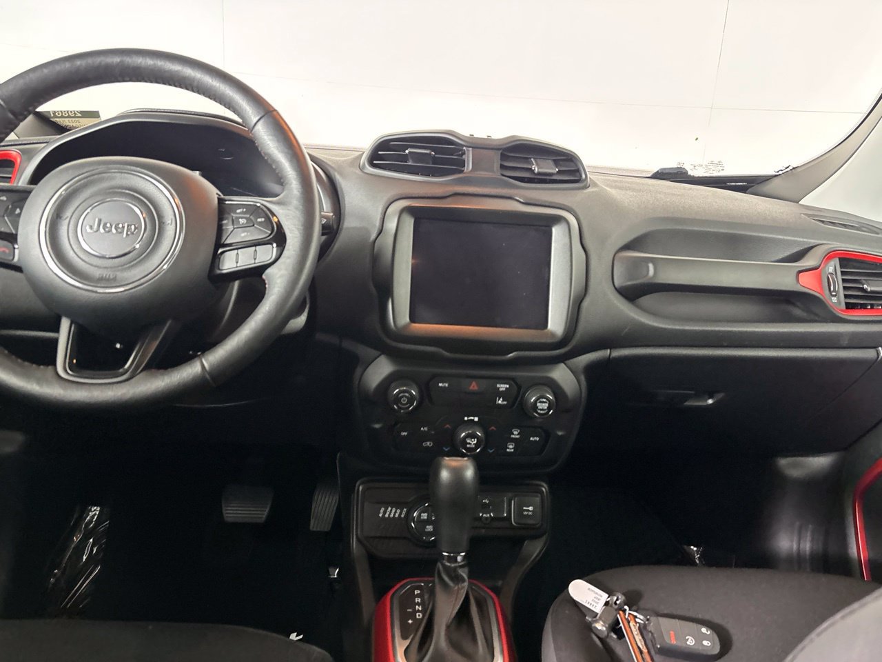 Used 2022 Jeep Renegade Trailhawk AWD/4WD image 26
