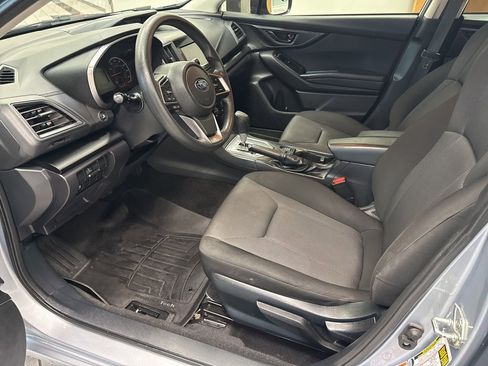 Used 2019 Subaru Impreza 2.0i Premium image 6