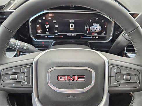 New 2025 GMC Sierra 1500 SLE w/ Preferred Package image 22