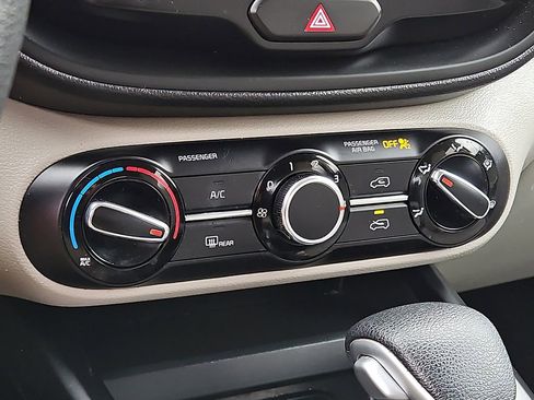 Certified 2020 Kia Soul S image 15