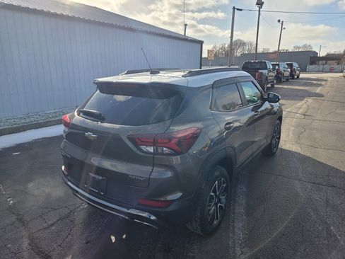 Used 2021 Chevrolet TrailBlazer ACTIV w/ Sun and Liftgate Package image 3