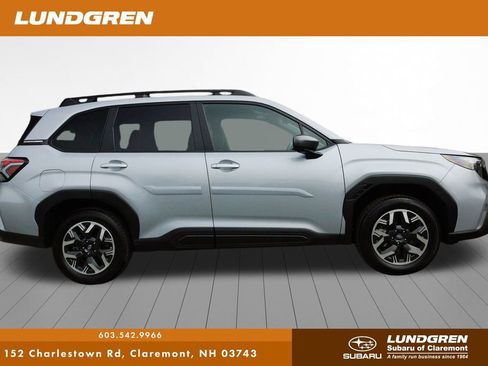 Certified 2025 Subaru Forester Premium image 2